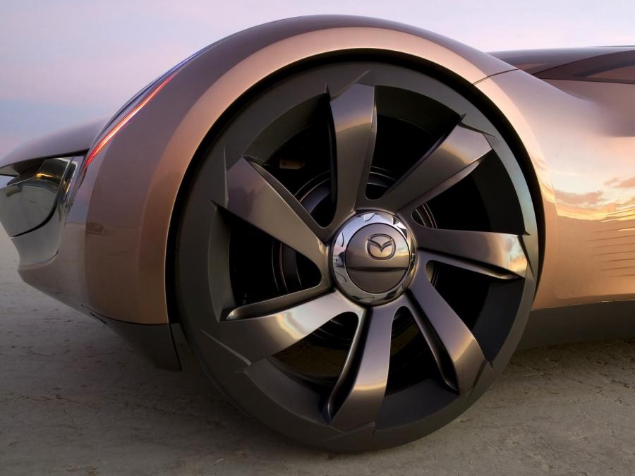  Mazda Nagare Concept 2006 года  (фото 15 из 35)
